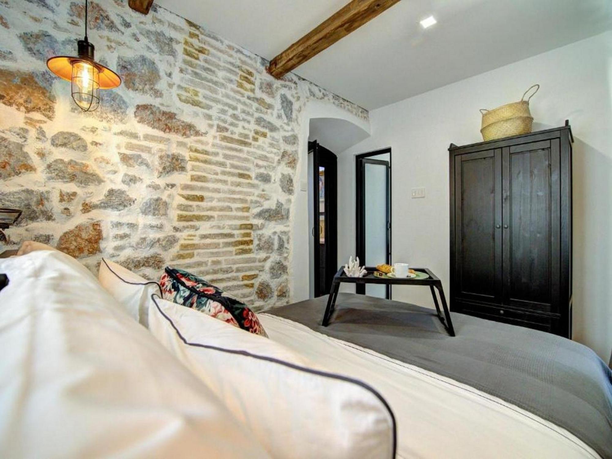 History House Moja Ti 1830 In Old Town Senj Ξενοδοχείο Senj  Δωμάτιο φωτογραφία
